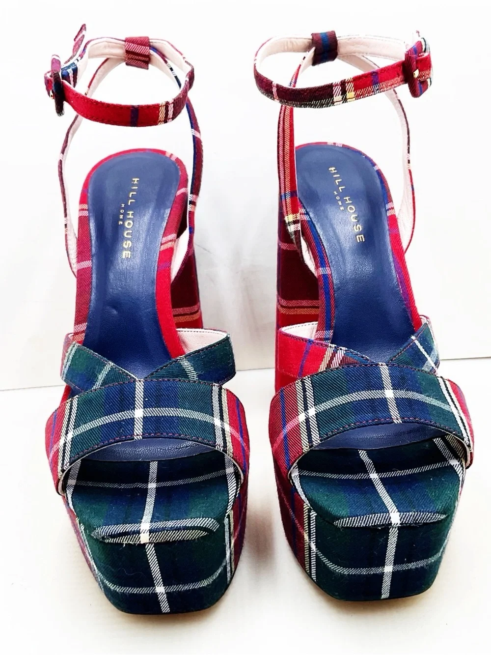 🆕{{Hill House Home} Green & Red Tartan Plaid Party Platforms